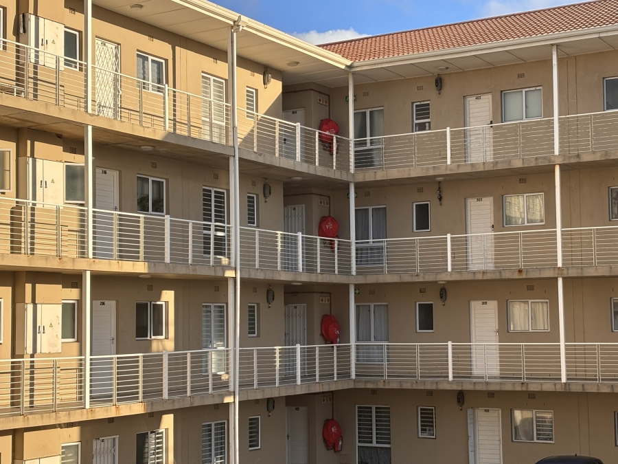 2 Bedroom Property for Sale in Muizenberg Western Cape